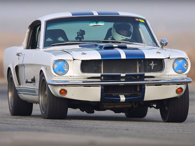 Представьте, что вы водили 1965 Mustang Fastback каждый день